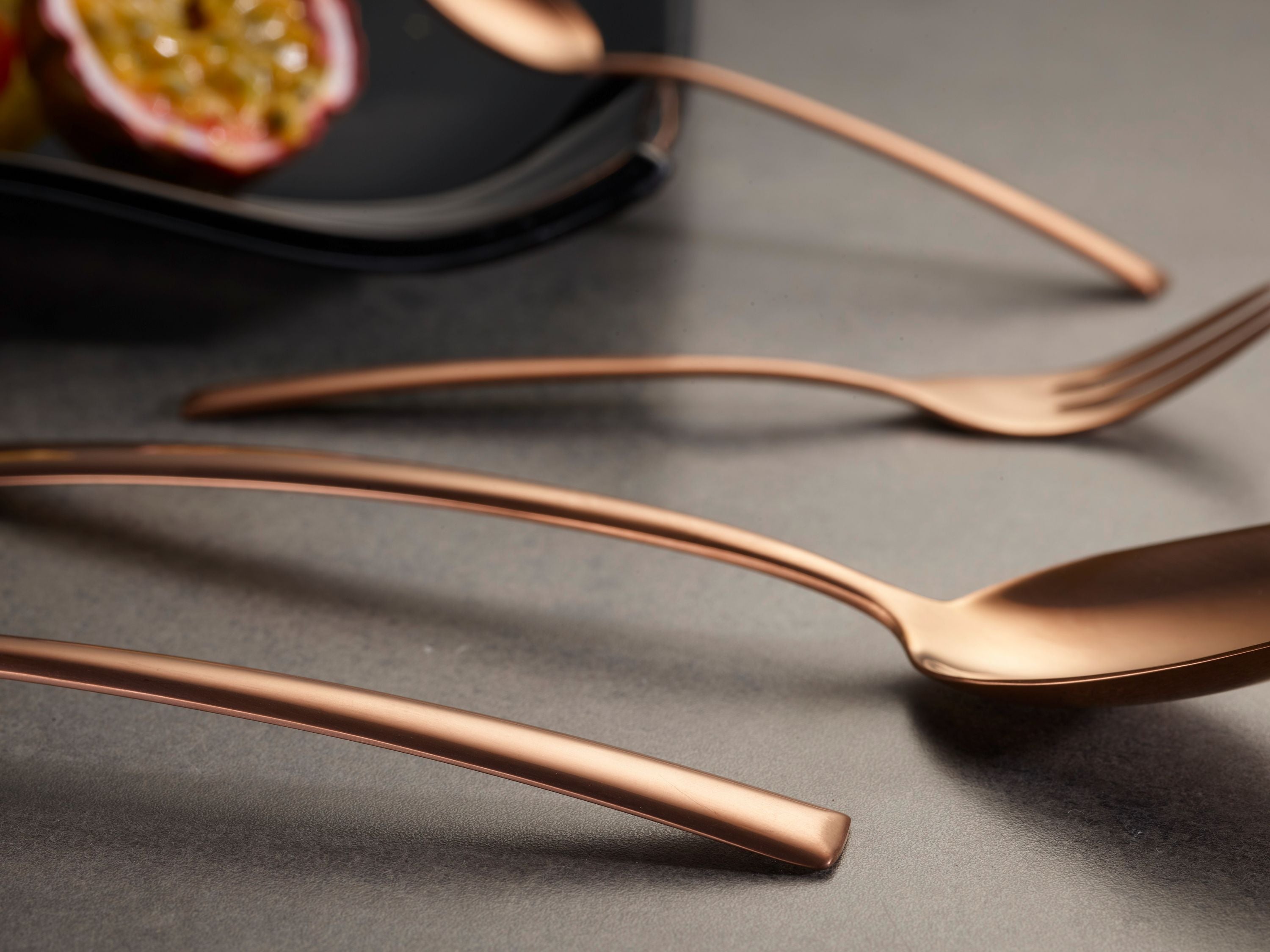 ECHTWERK Tafelbesteck Avelino/Shiny-Bronze Edition aus Edelstahl