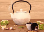 ECHTWERK Teeservice aus Gusseisen Creme 1,1 L