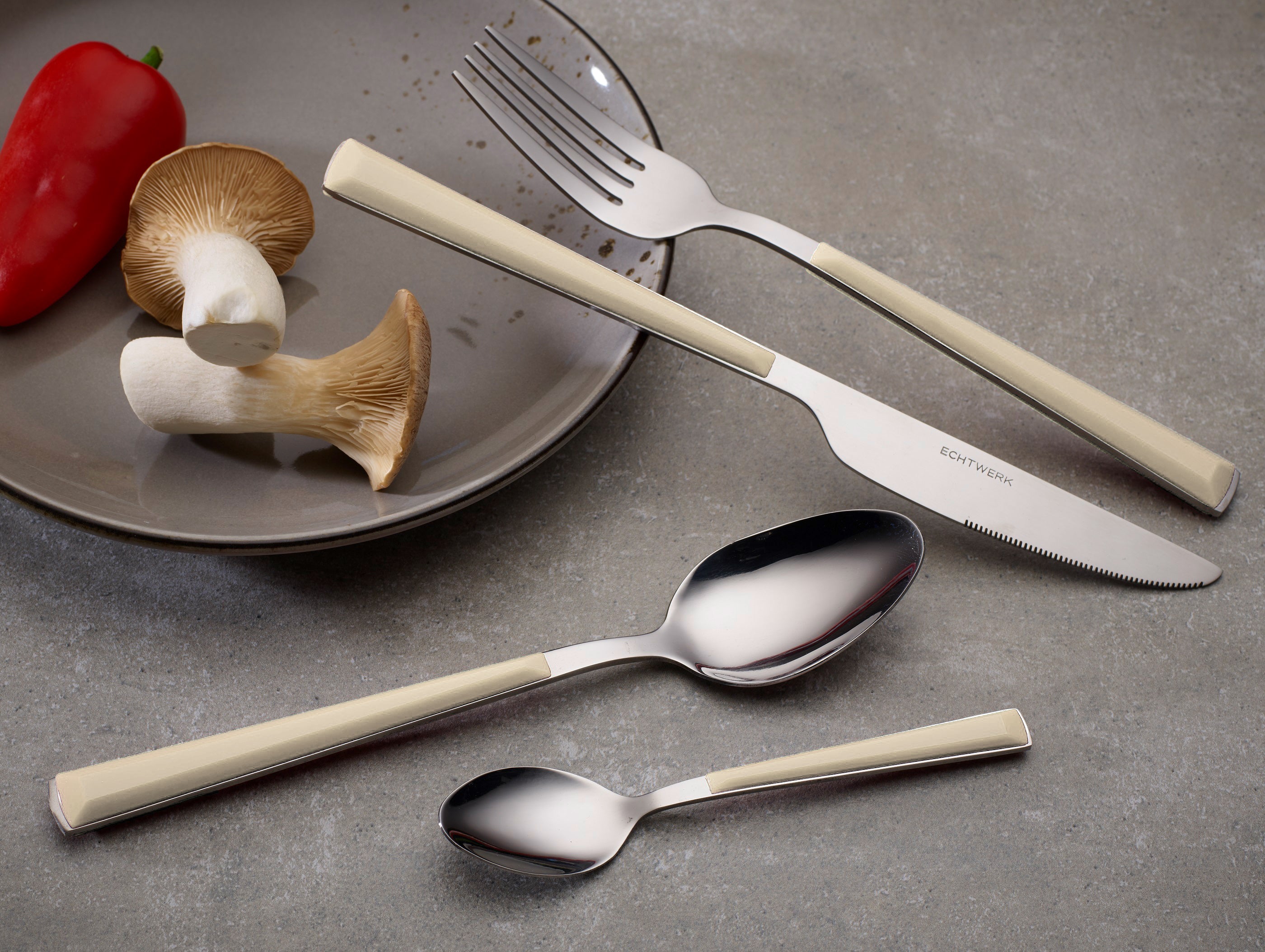 ECHTWERK Besteck Set "Basic" mit Kunststoffgriffen Creme aus Edelstahl